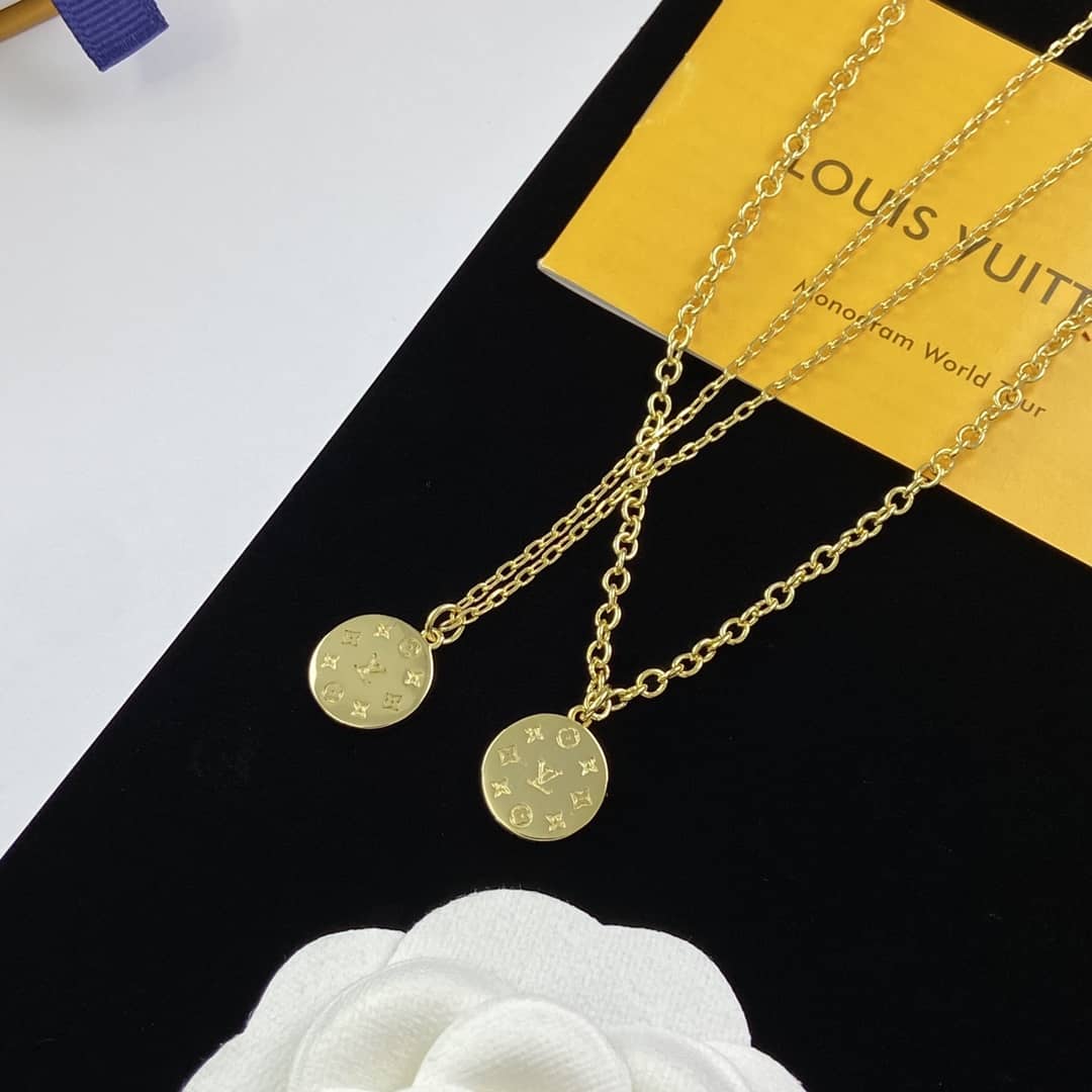 Wholesale L0vis Vvtt0n Logo Necklace