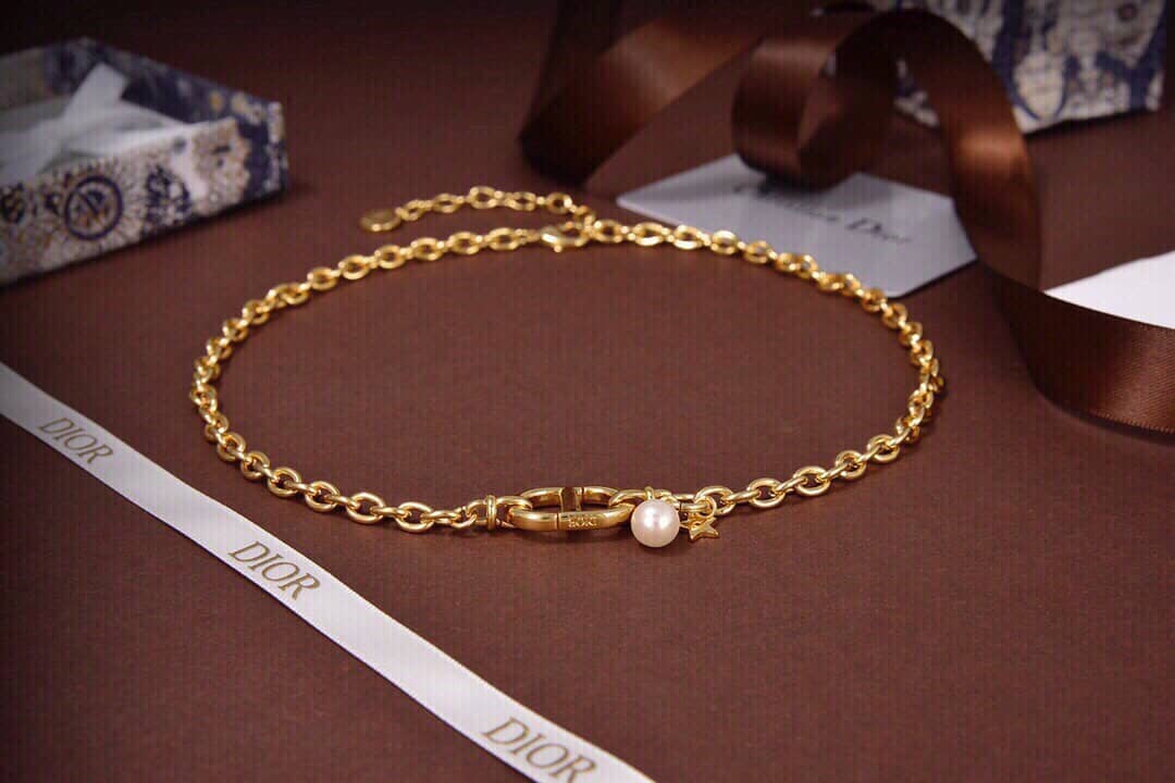 Replica Chr1st1an D10r Necklace