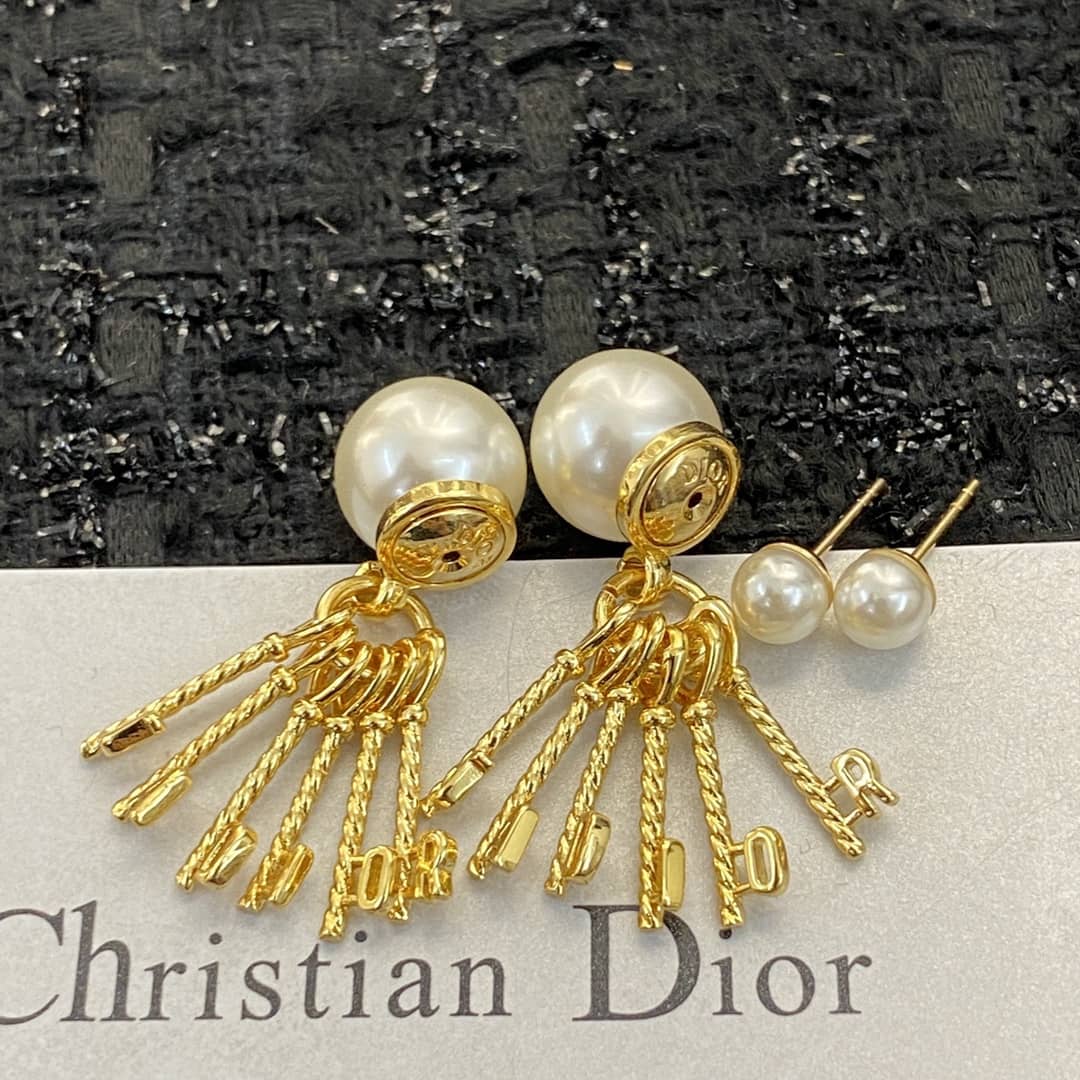 Replica Chr1st1an D10r Earring