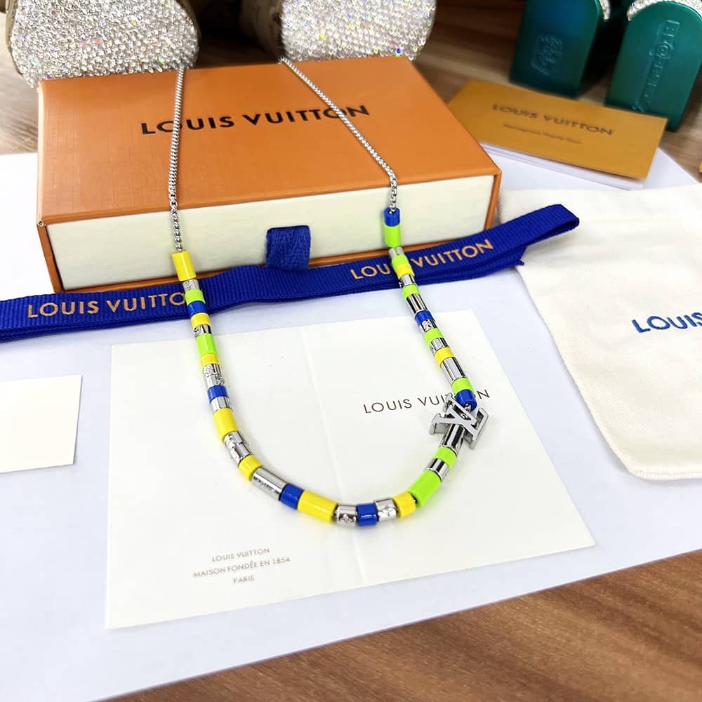 Wholesale L0vis Vvtt0n Logo Necklace