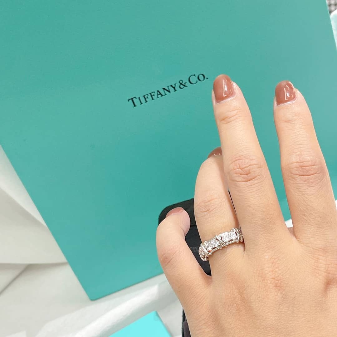 Replica T*f*ny Ring