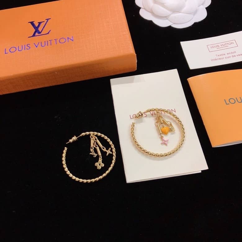 7 Star L0vis Vvtt0n Earring