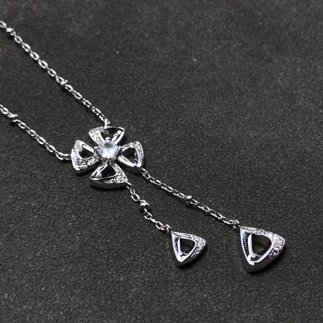 Bv1g*ai Necklace For Sale