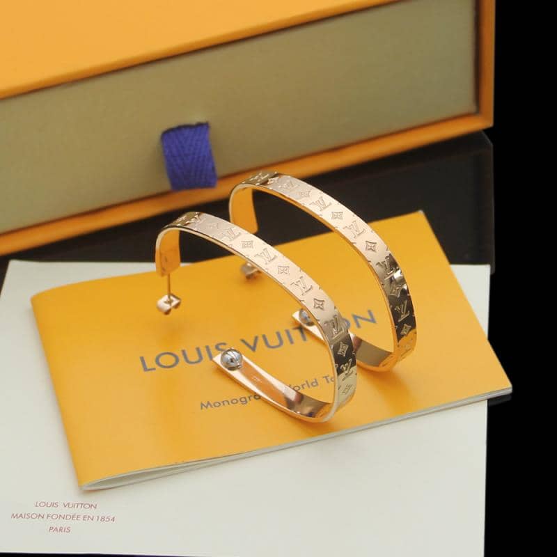High Quality L0vis Vvtt0n Earring