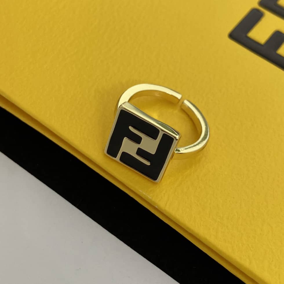 Replica F**di Ring