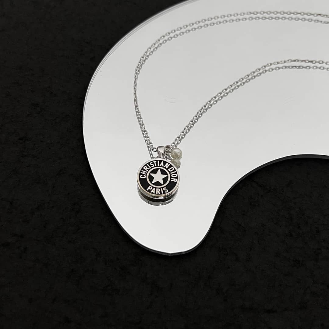 Luxury Chr1st1an D10r Classic AAA+ Necklace