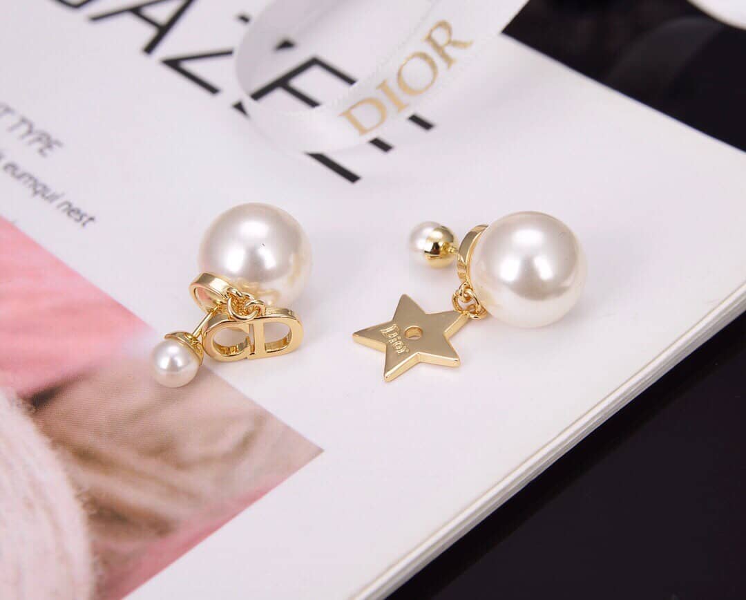 Replica Chr1st1an D10r Earring