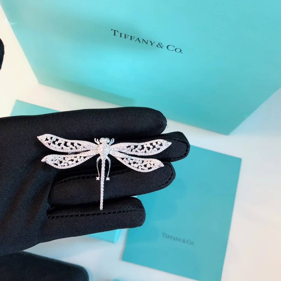 Fake T*f*ny Logo Brooch