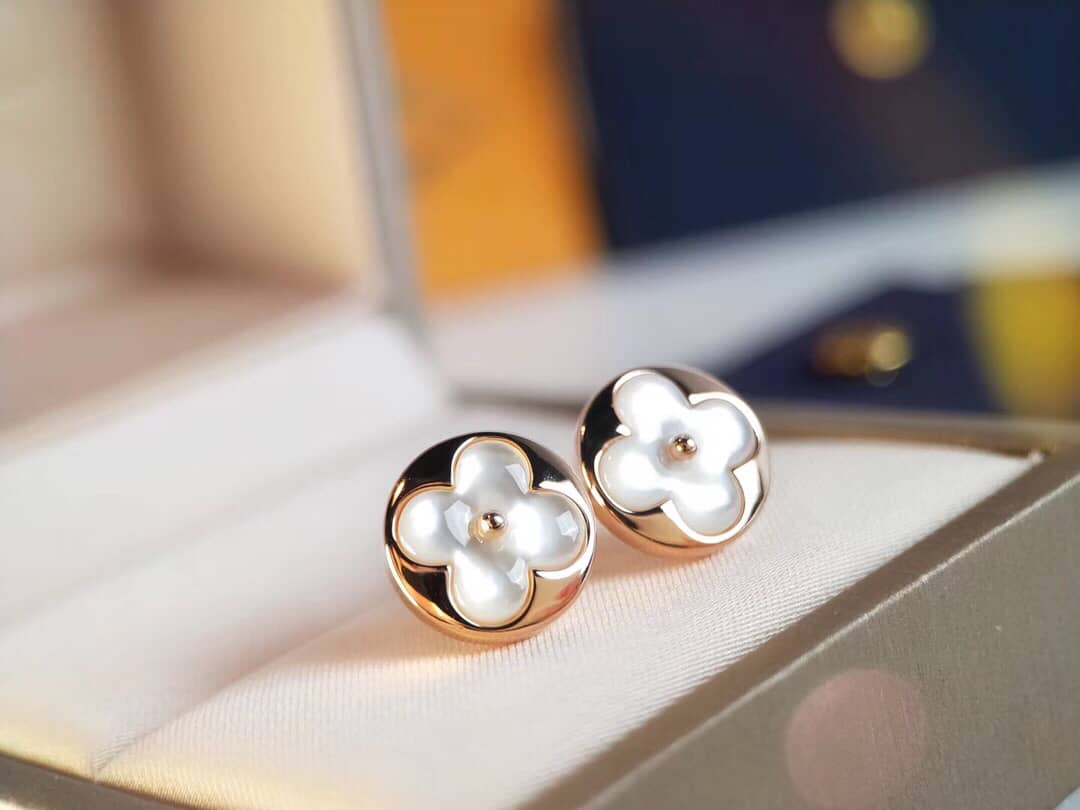 L0vis Vvtt0n Earring Copy