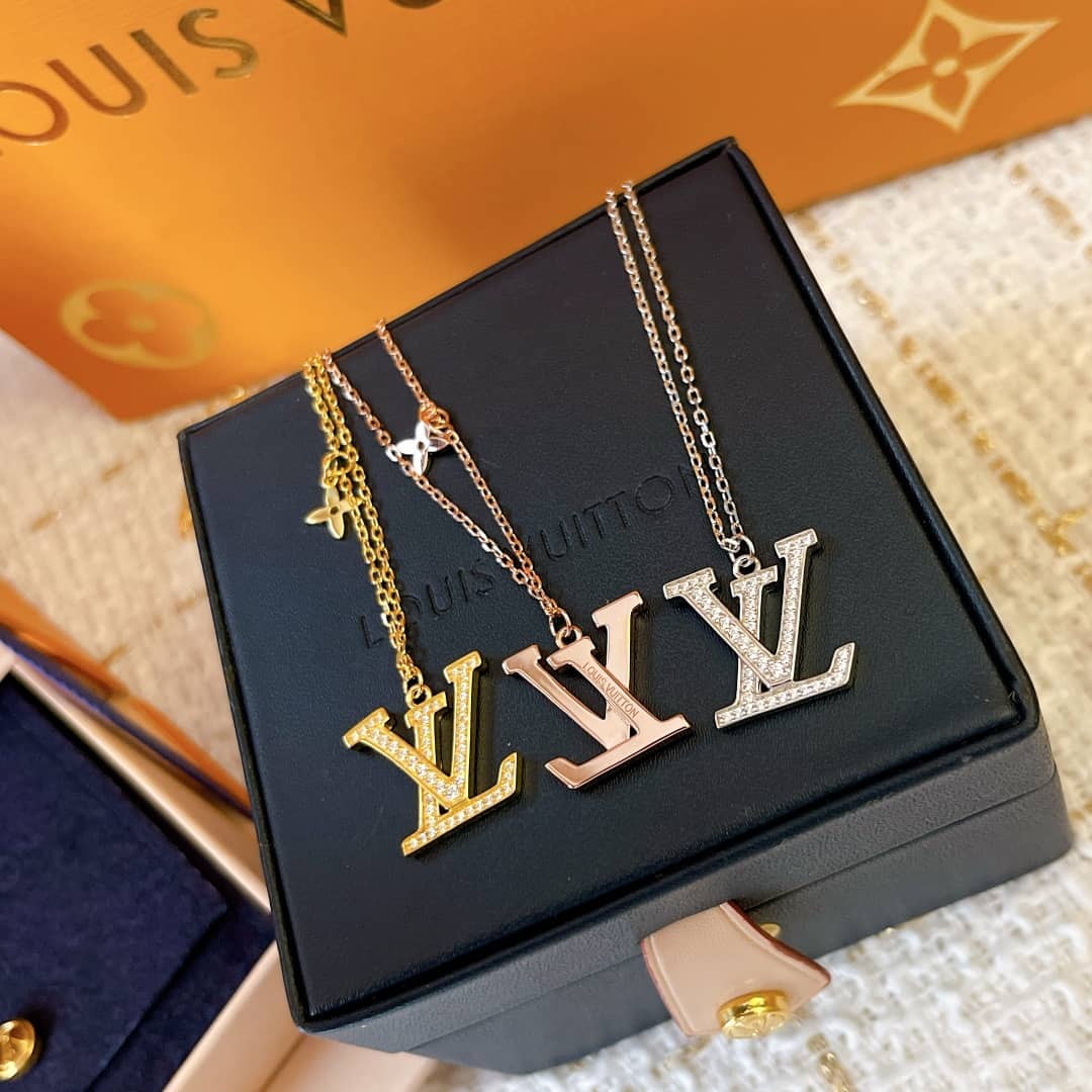 Wholesale L0vis Vvtt0n AAA+ Necklace