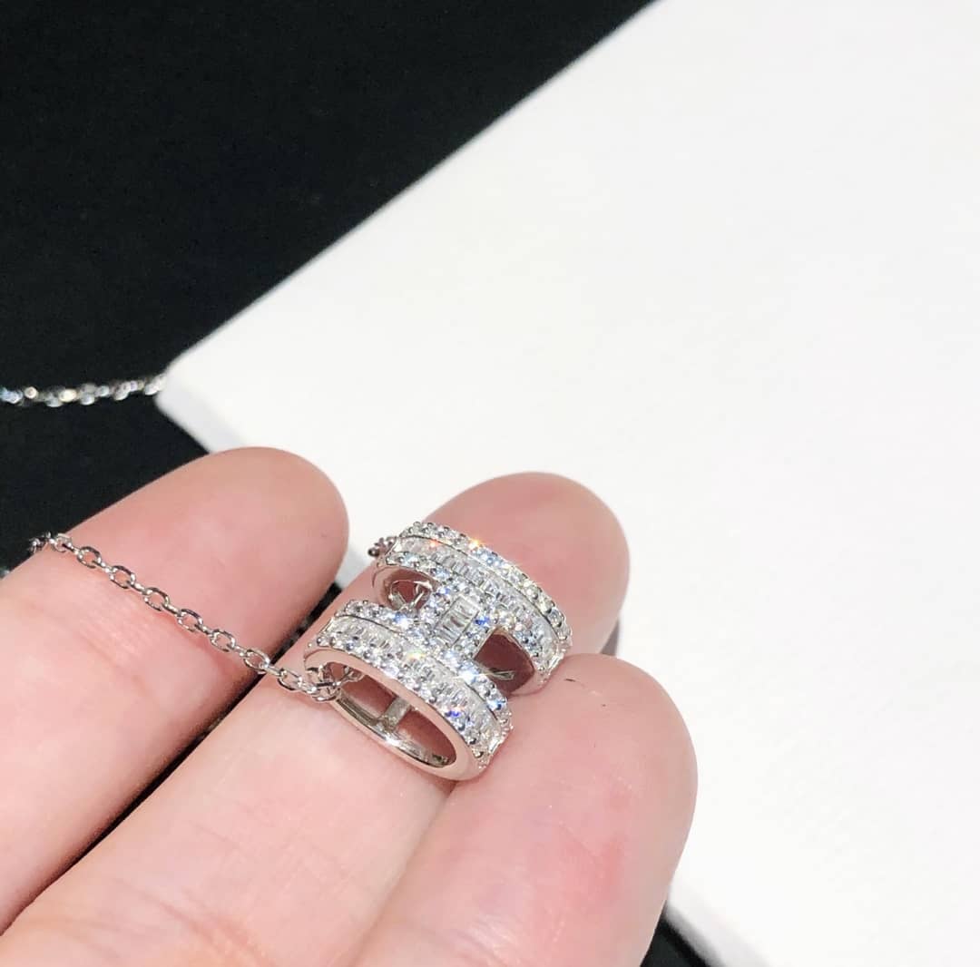 Knockoff H**me5 Logo Necklace