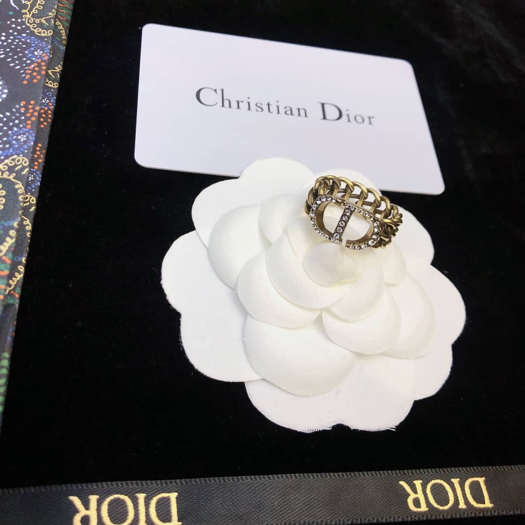 Luxury Chr1st1an D10r Classic AAA+ Ring