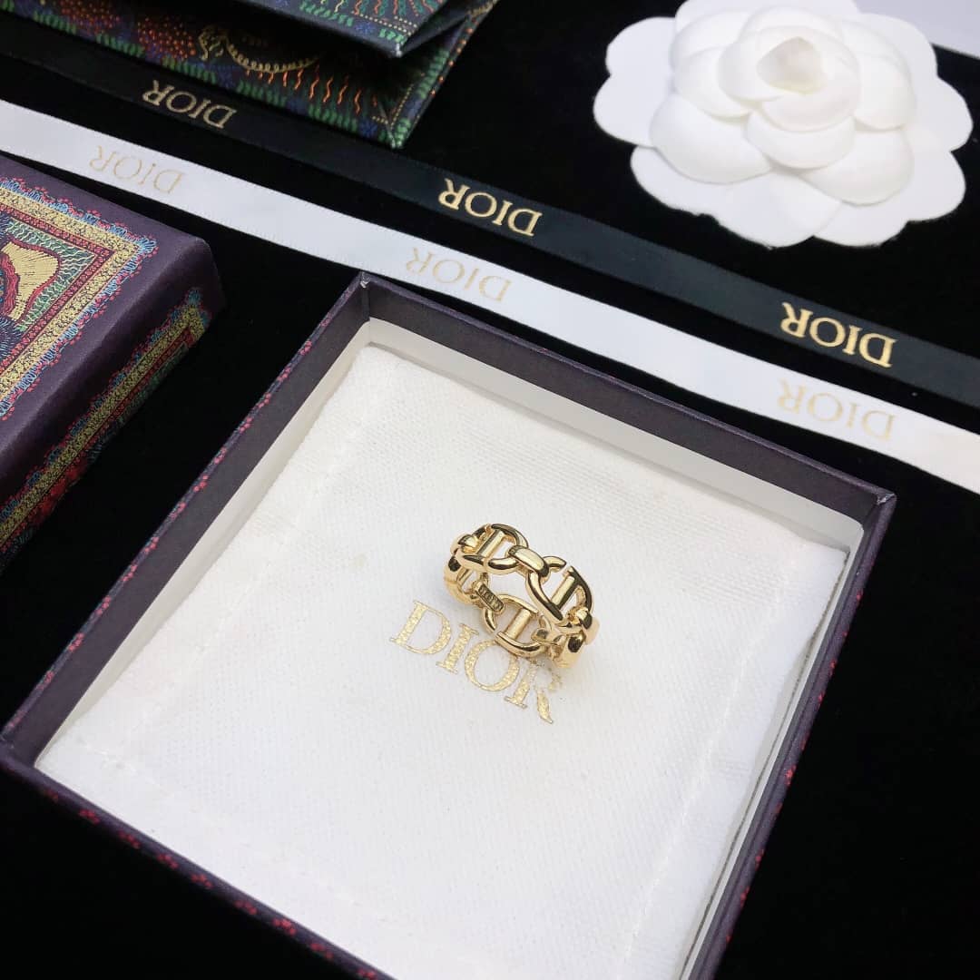 Designer Chr1st1an D10r Classic Ring