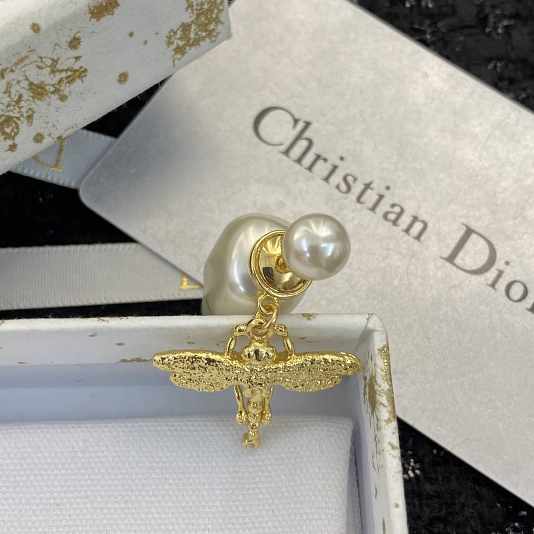 7 Star Chr1st1an D10r Earring