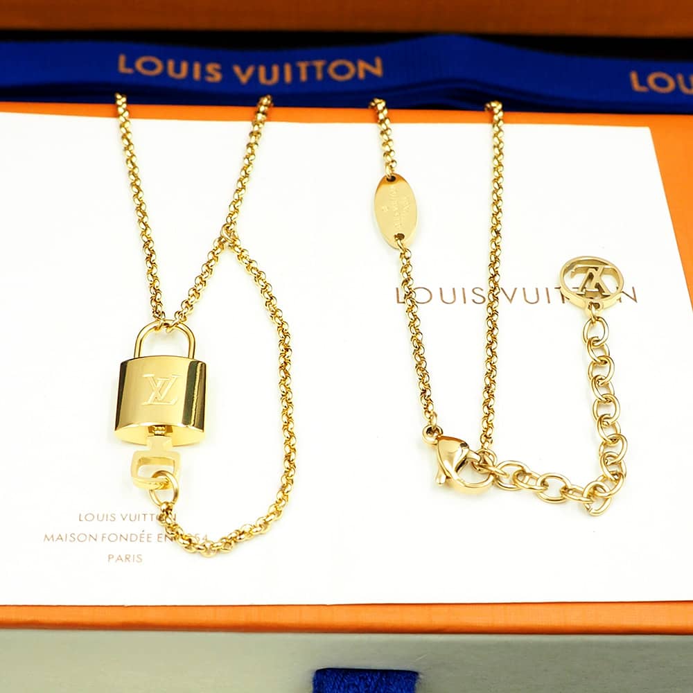 7 Star L0vis Vvtt0n Necklace