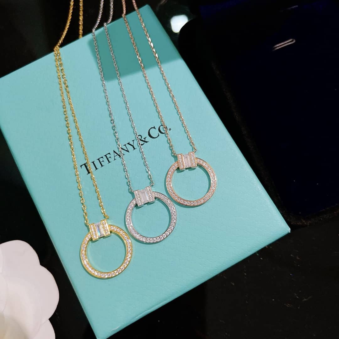 Knockoff T*f*ny Logo Necklace