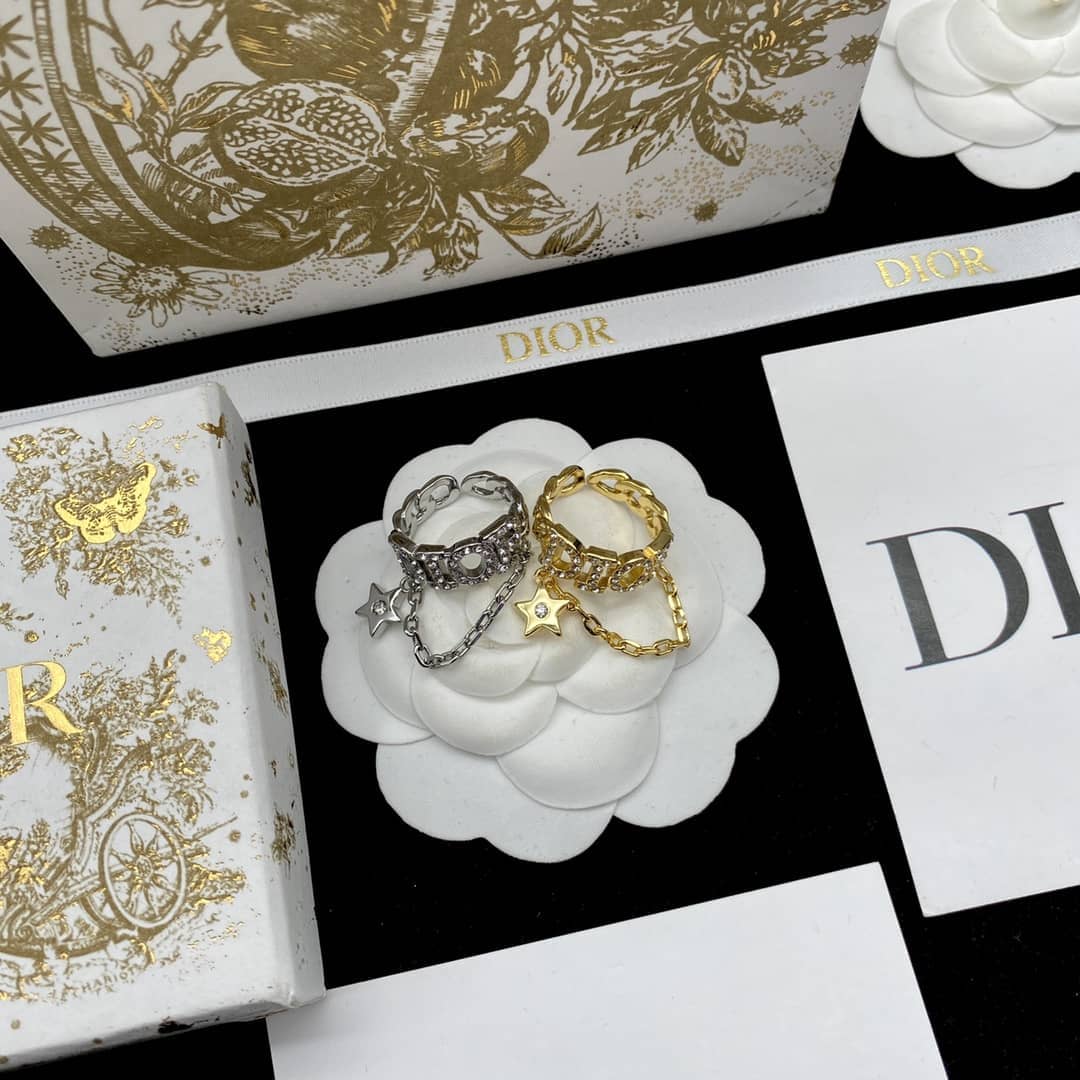 Best Chr1st1an D10r Classic Ring