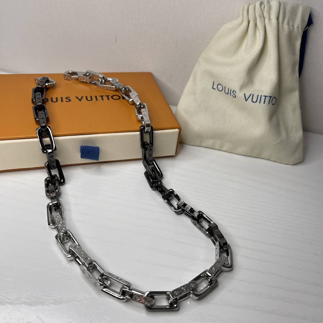 Replica L0vis Vvtt0n Necklace