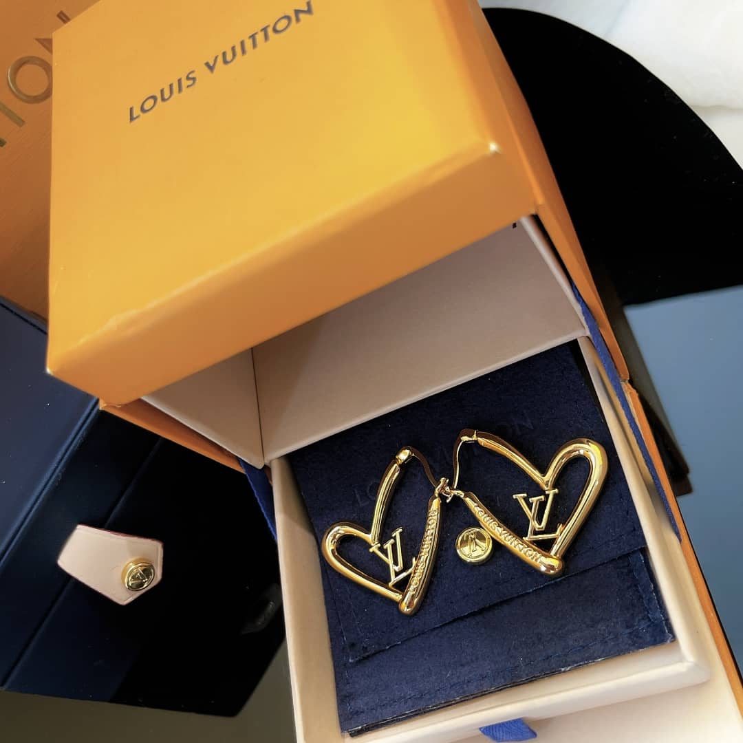 High Quality L0vis Vvtt0n Earring