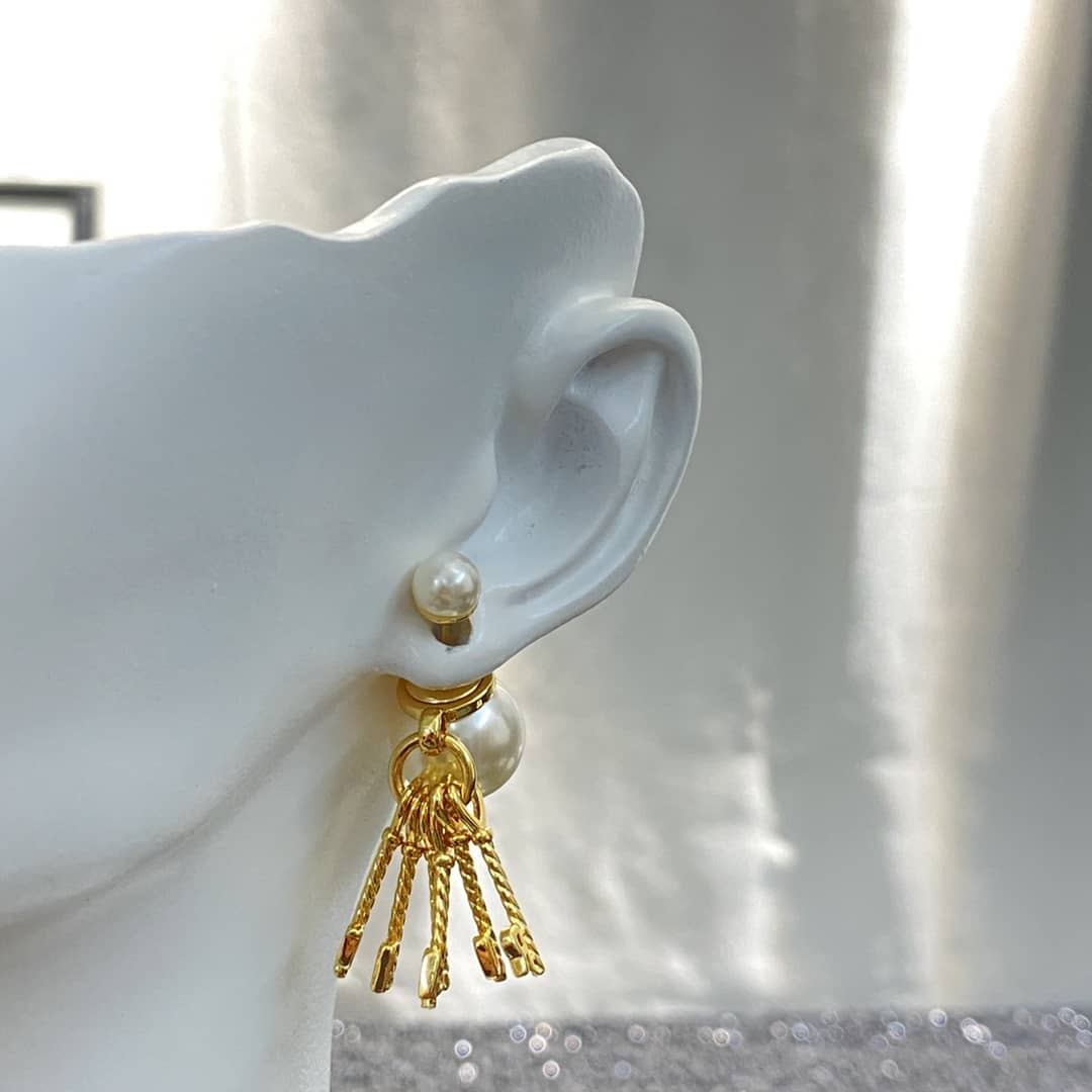 Replica Chr1st1an D10r Earring