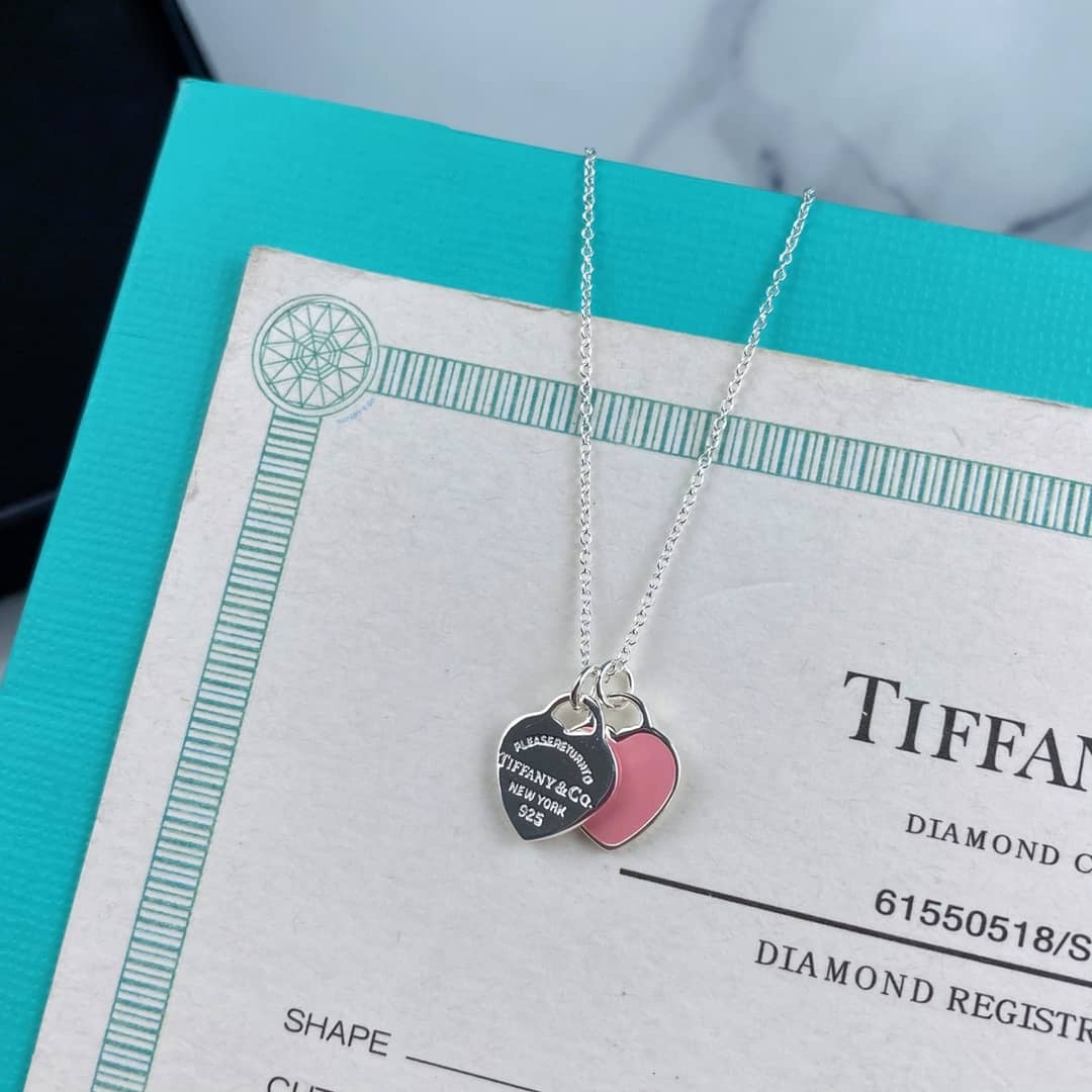 T*f*ny Necklace For Sale