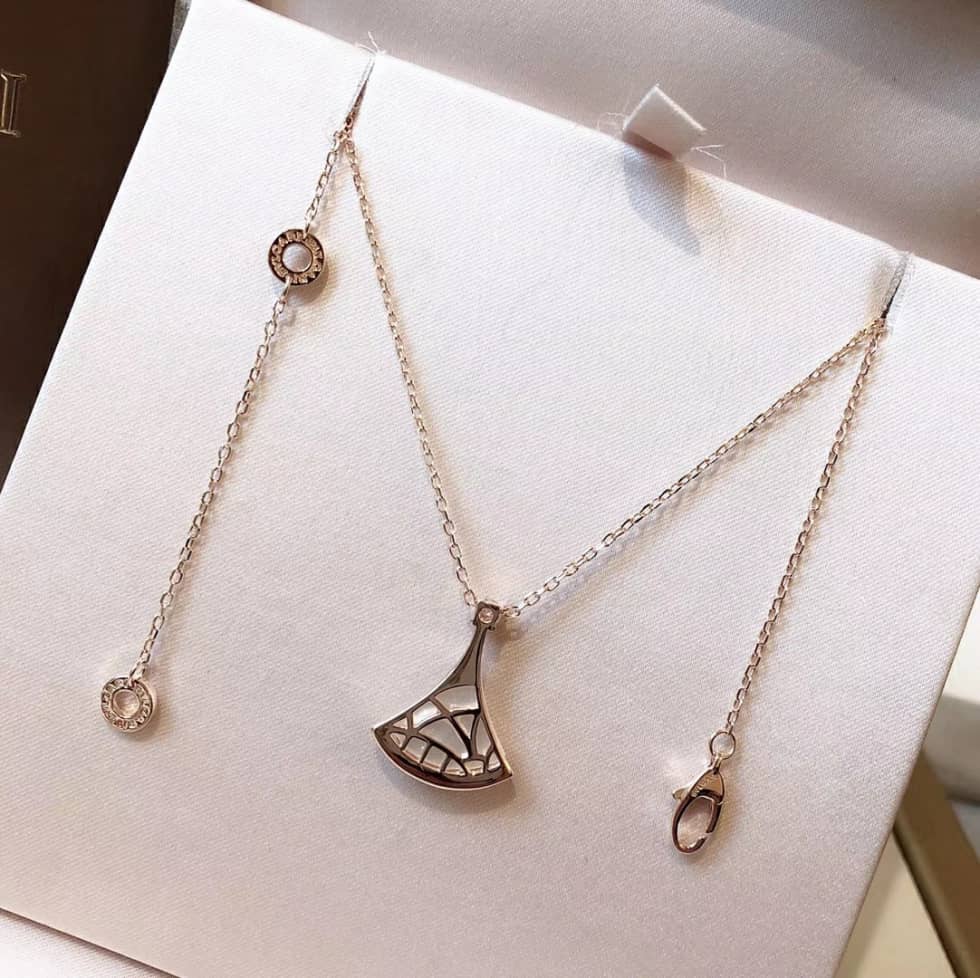 Knockoff Bv1g*ai Logo Necklace