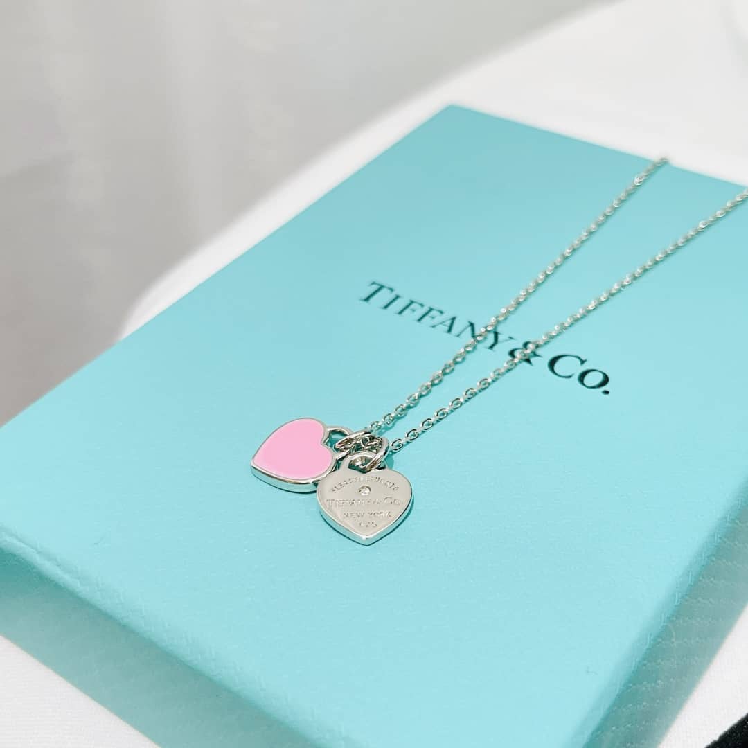 T*f*ny Necklace For Sale