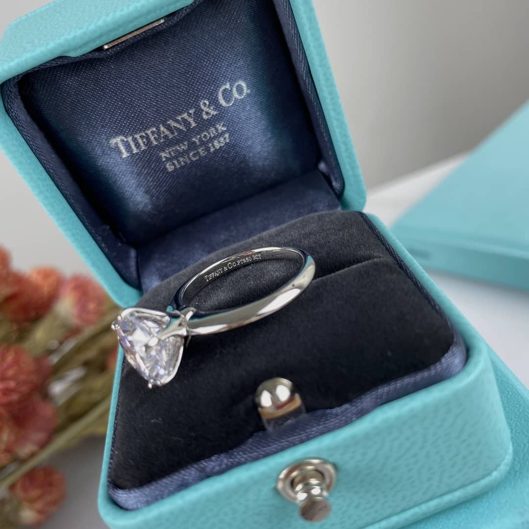 High Quality T*f*ny Ring