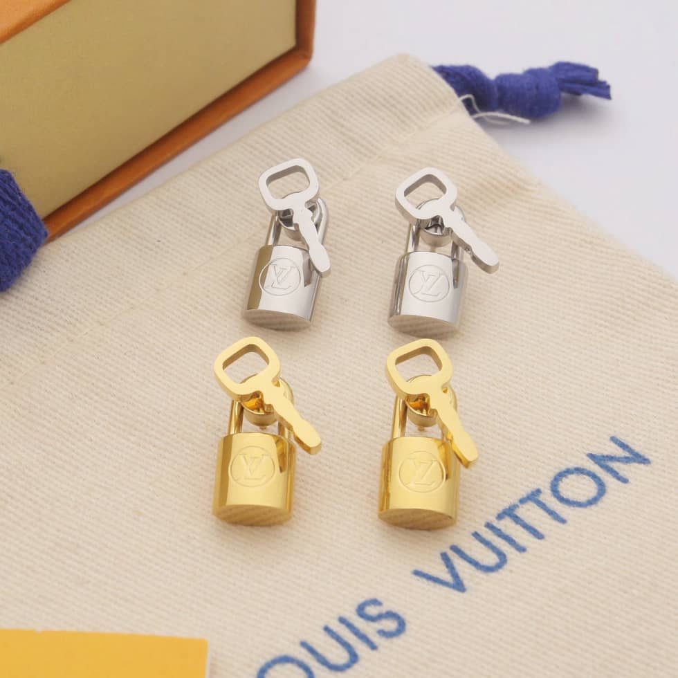 Wholesale L0vis Vvtt0n AAA+ Earring