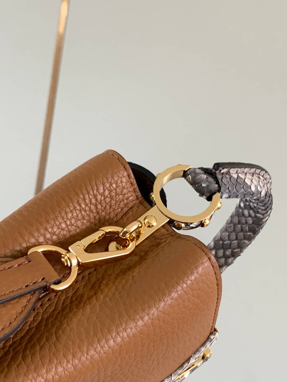 L0vis Vvtt0n Capucines Mini N80931 Replica Shoulder Bag