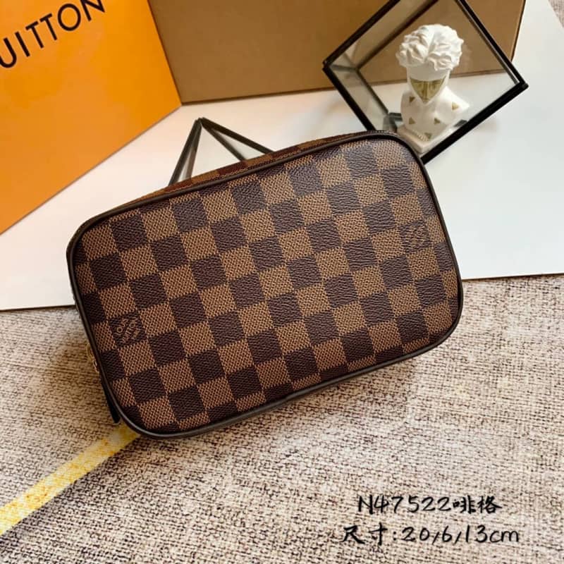 L0vis Vvtt0n Toiletry Trousse Damier Pouch PM Replica N47522
