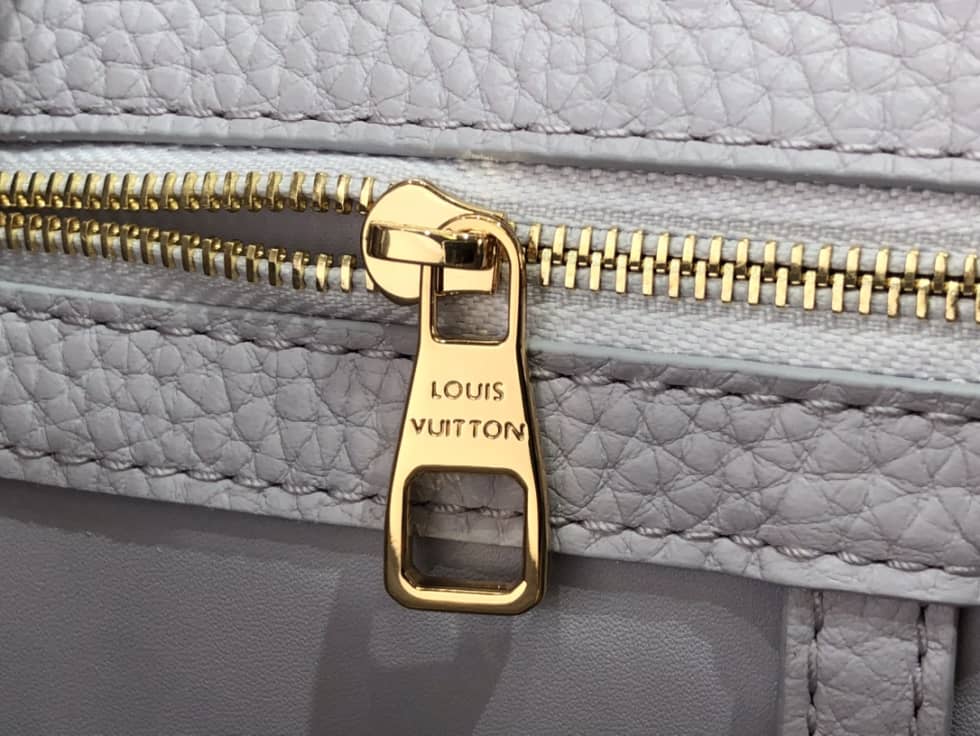 L0vis Vvtt0n Capucines BB M59709 Replica Shoulder Bag