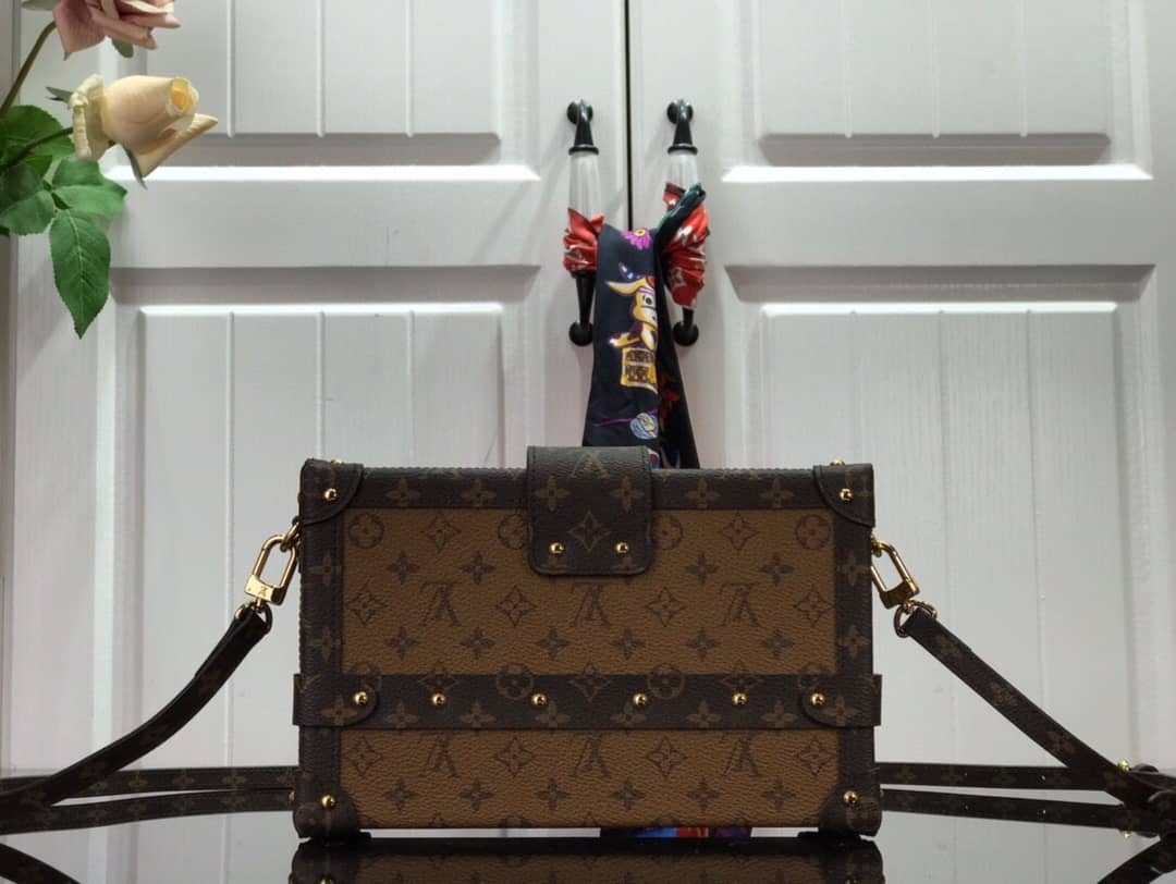 L0vis Vvtt0n Petite Malle Trunk M94219 Replica Shoulder Bag