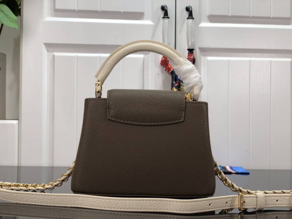 L0vis Vvtt0n Capucines Mini M59709 Replica Shoulder Bag