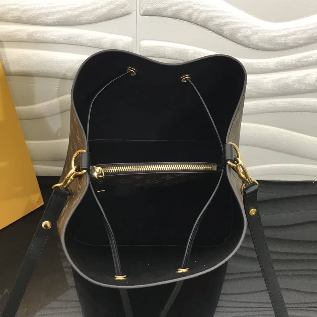 L0vis Vvtt0n Neonoe Monogram Canvas Noir Replica Shoulder Bag M44020