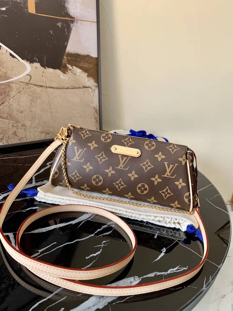 L0vis Vvtt0n Eva Monogram Chain Replica Shoulder Bag M95567