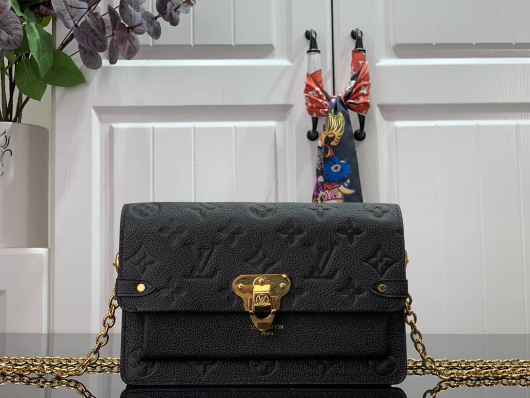 Best Replica L0vis Vvtt0n Vavin Chain Empreinte Leather Replica Bag Black M63398(ColaReps)