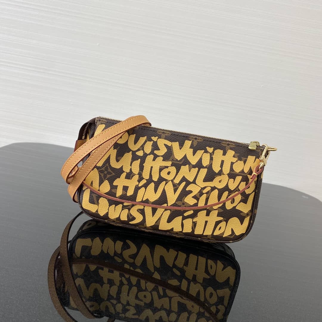 L0vis Vvtt0n Pochette Dupe 2001 Pochette Accessories Graffiti Monogram Bag M51980