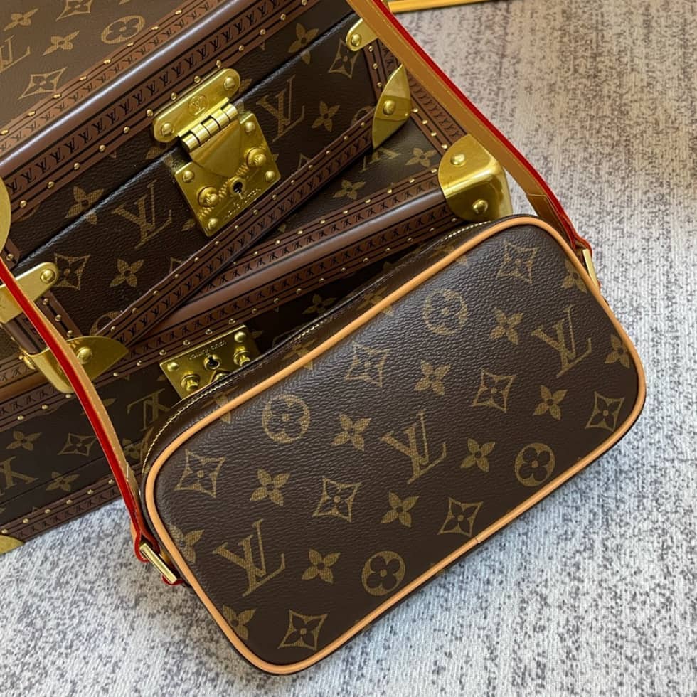 L0vis Vvtt0n Pochette Cite M51183 Replica Shoulder Bag