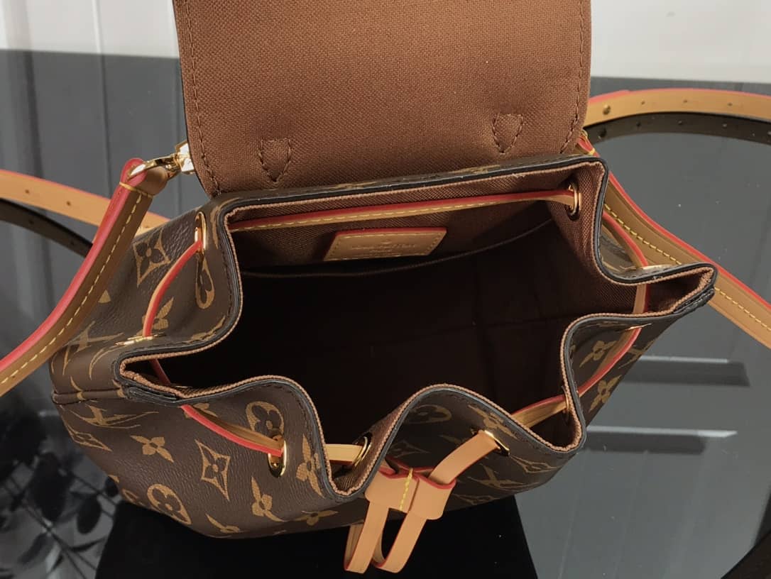 L0vis Vvtt0n Montsouris BB Monogram Replica Backpack Brown M45502