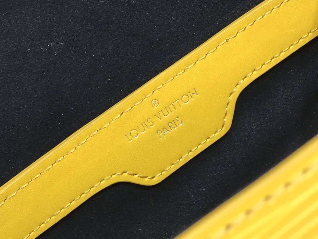 L0vis Vvtt0n Papillon Trunk Monogram Chain Replica Crossbody Bag Yellow M57835