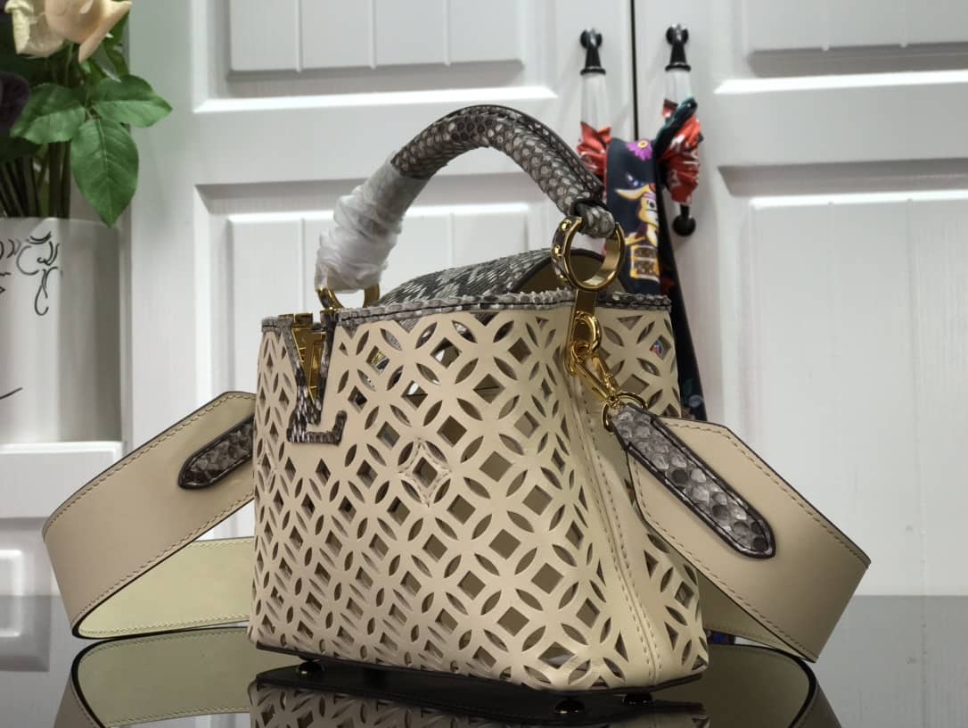 L0vis Vvtt0n Capucines BB Cutout Leather Bag Replica Apricot M57228