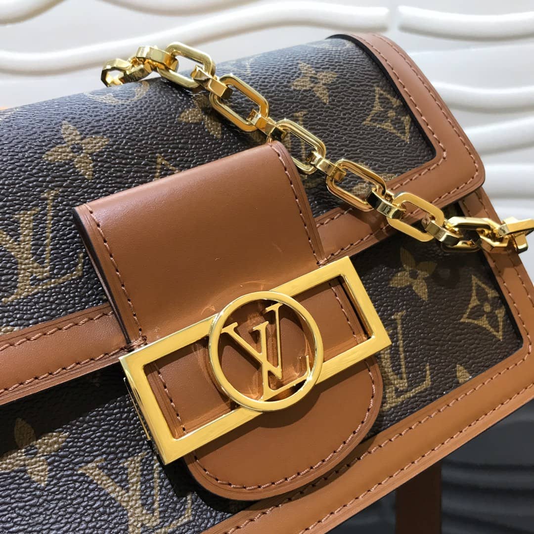 L0vis Vvtt0n Reverse Monogram Dauphine MM M45958 Shoulder Bag Replica
