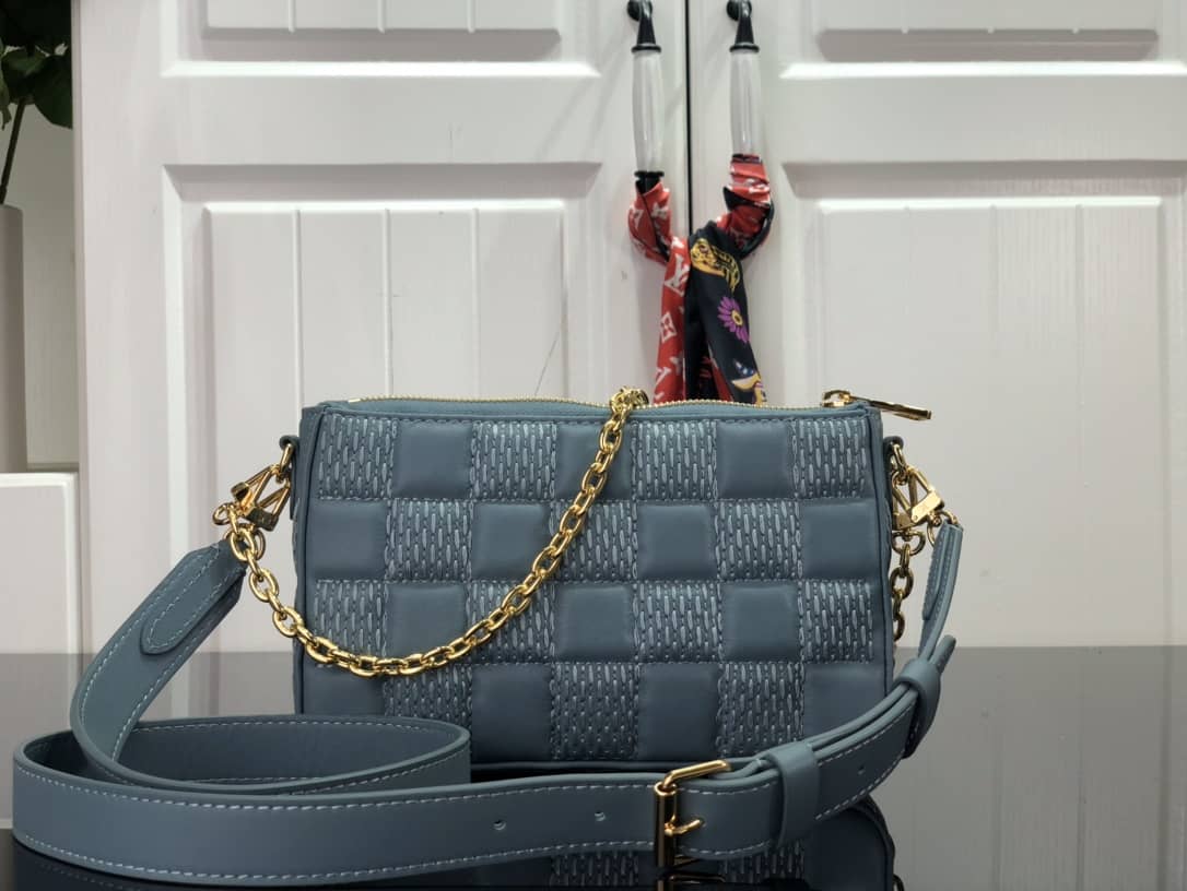 L0vis Vvtt0n Pochette Troca Replica Shoulder Bag Blue M59046