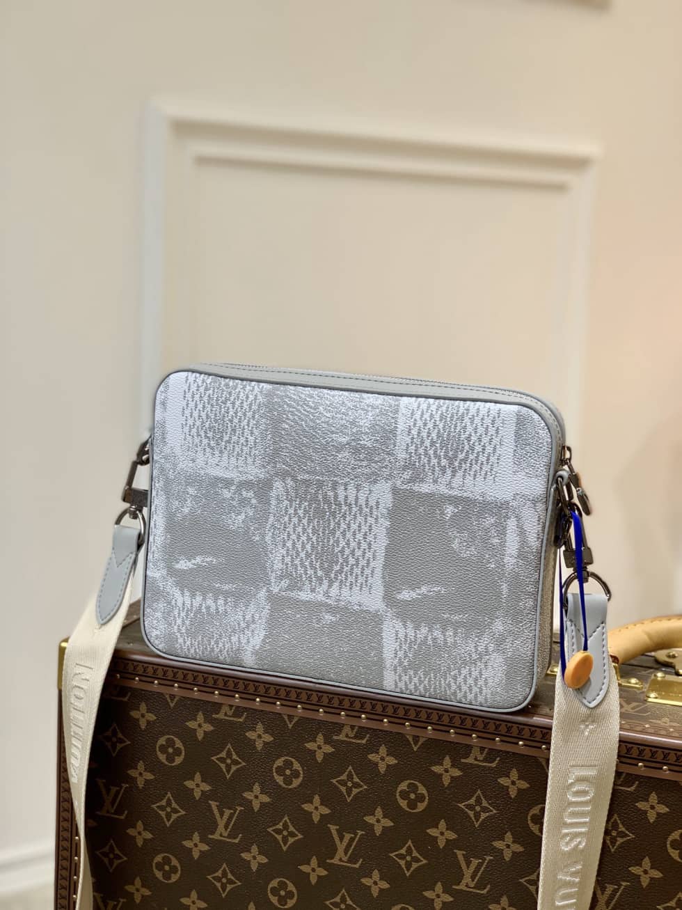 L0vis Vvtt0n Trio Damier Salt Stone Grey N50068 Replica Messenger Bag