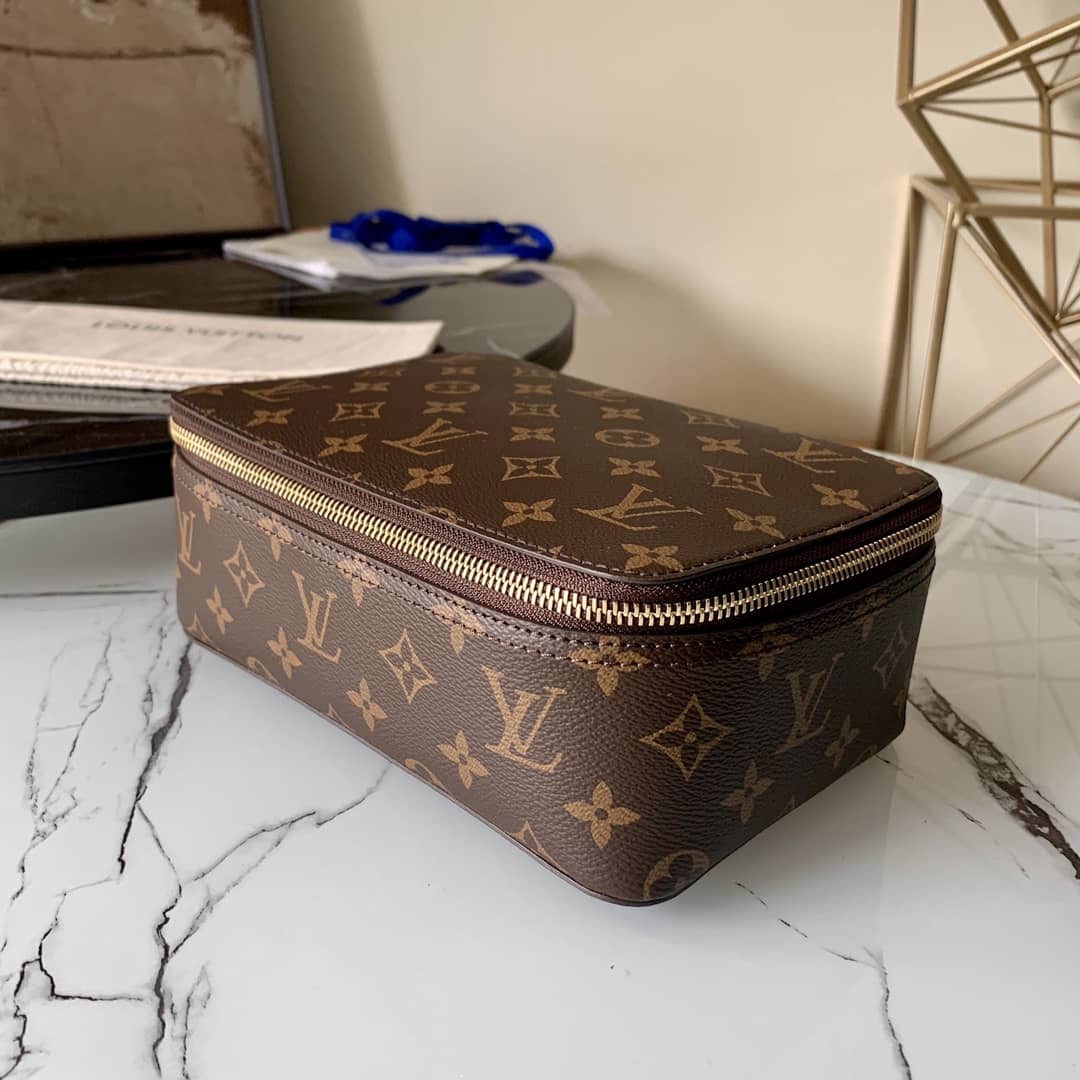 L0vis Vvtt0n Packing Cube MM Monogram Canvas Replica Bag M43689