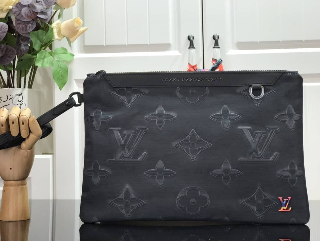 L0vis Vvtt0n Monogram 3D 2054 Reversible Replica Pouch M80142