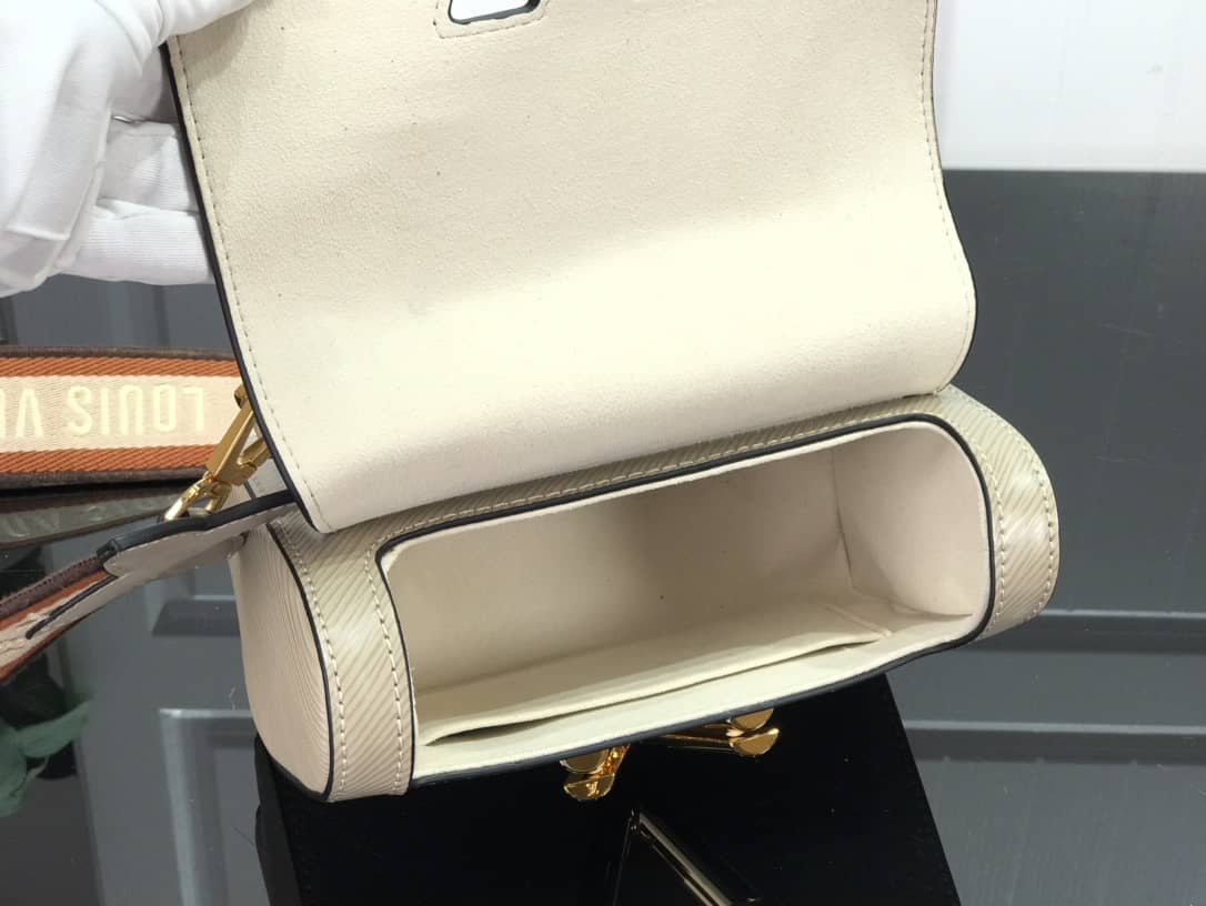 L0vis Vvtt0n Epi leather Twist PM Replica Handbag M57049