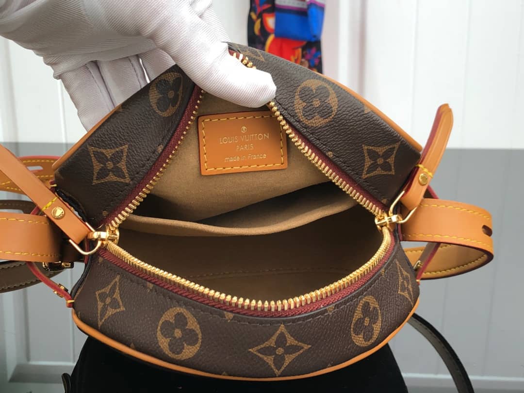 L0vis Vvtt0n Monogram Boite Chapeau Souple PM Replica Crossbody Bag Brown M45149