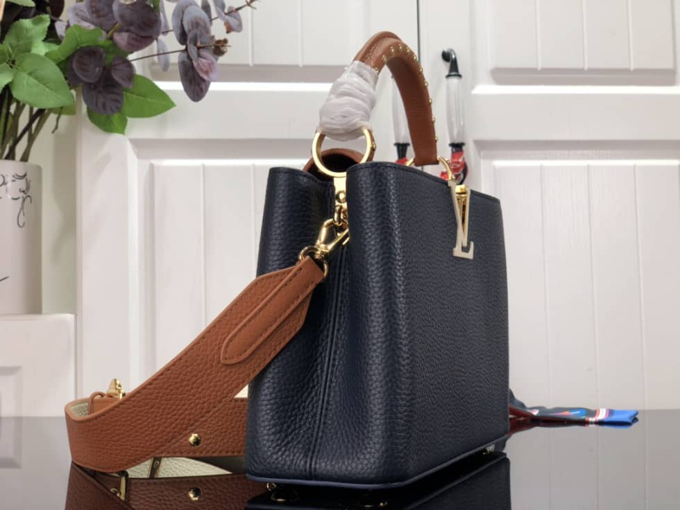 L0vis Vvtt0n Capucines BB M58578 Replica Shoulder Bag